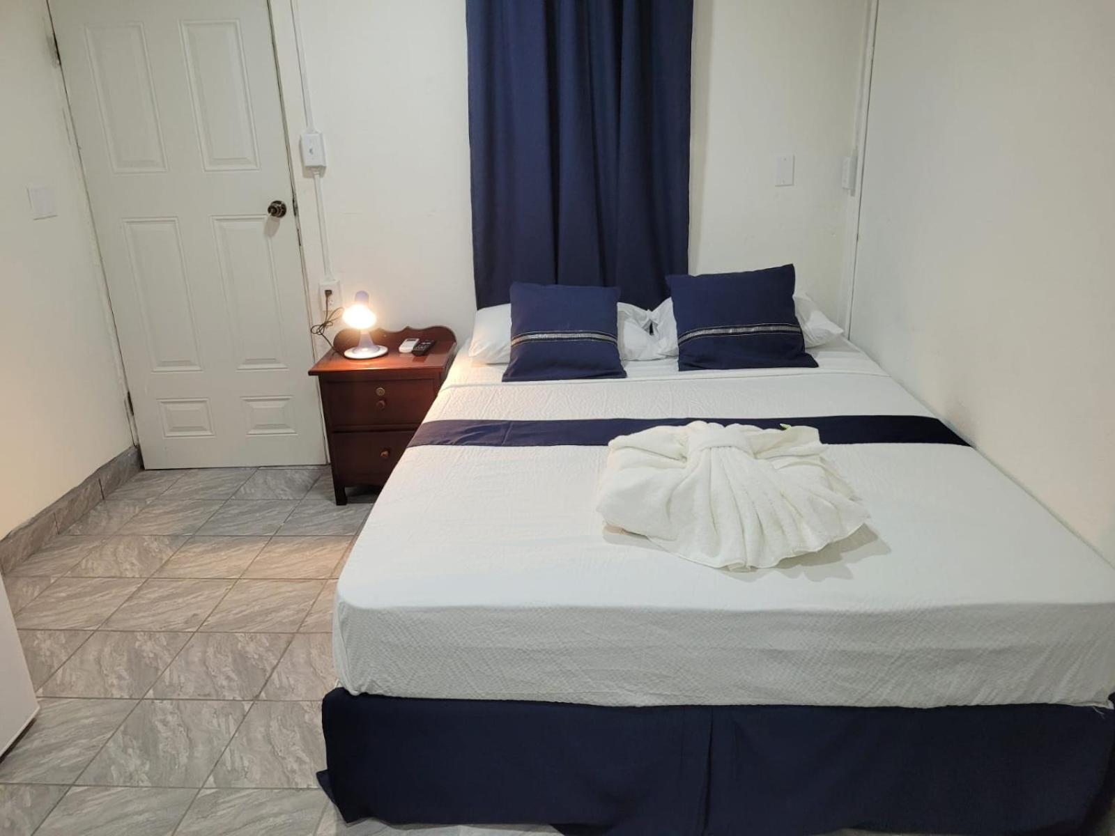 Saint Charles Inn, Belize Central America Punta Gorda Exterior photo